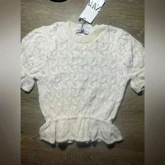 🔥🔥Zara knit top - Picture 1 of 4